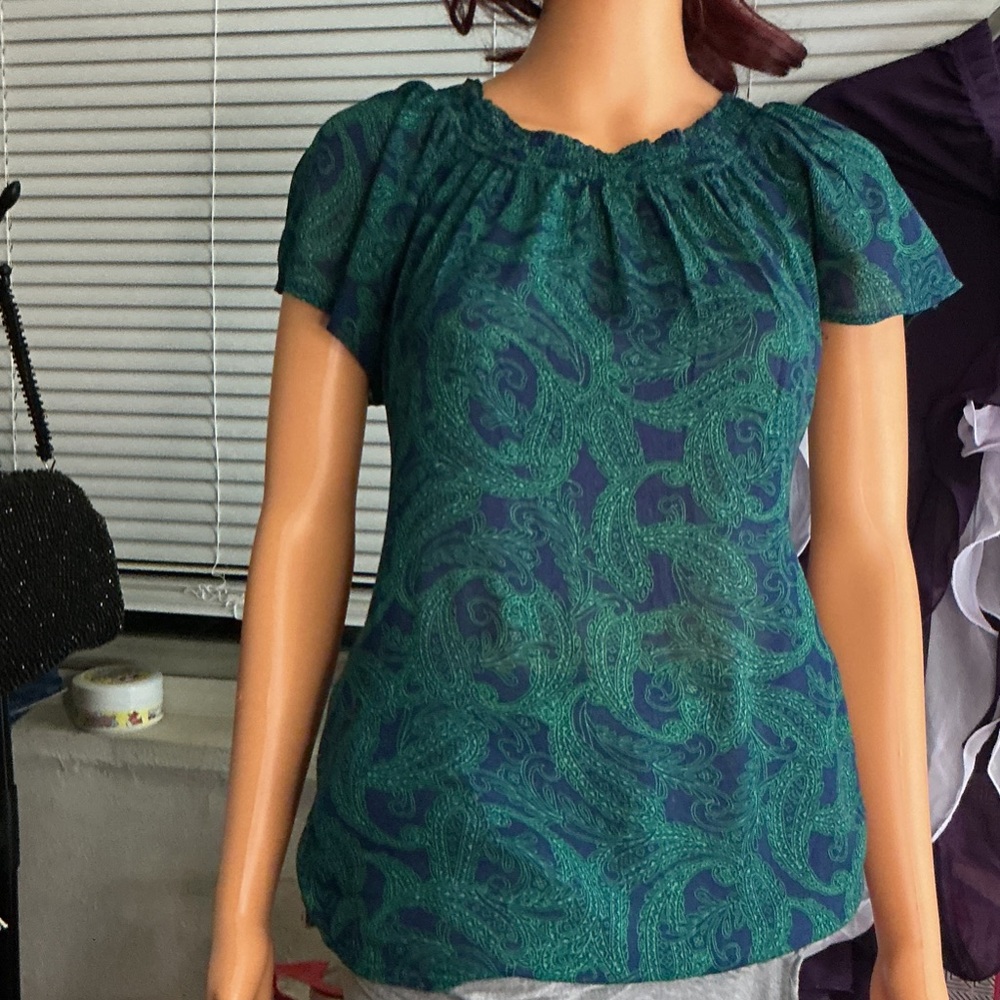 Liz Claiborne Green Paisley Blouse